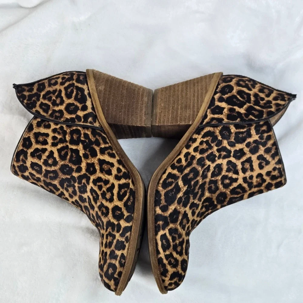Sofft Leopard Print Cow Hair Ankle Booties Brown Black Block Heel 8M SF0034900